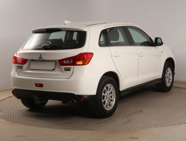 Mitsubishi ASX  1.6 MIVEC 