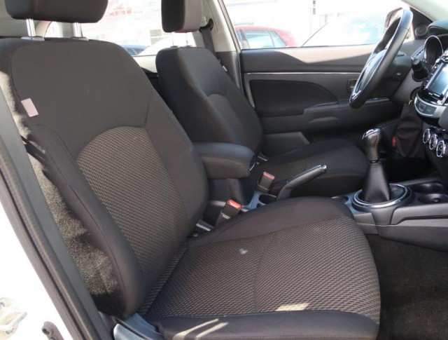 Mitsubishi ASX  1.6 MIVEC 