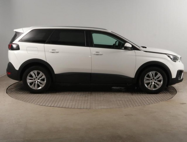 Peugeot 5008  1.5 BlueHDi Active