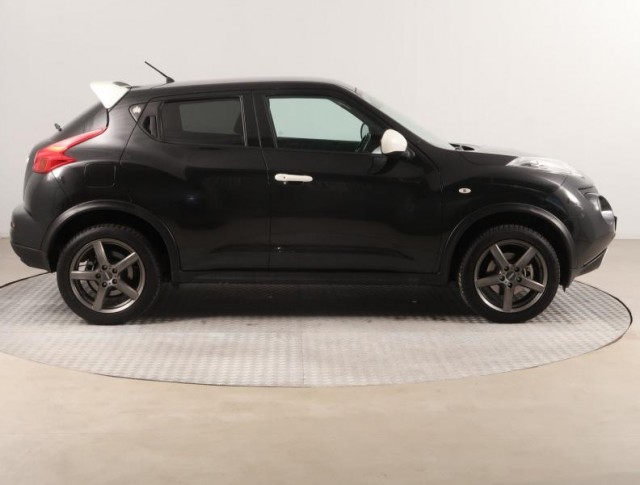 Nissan Juke  1.6 i 