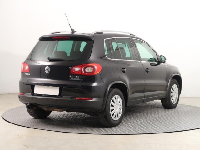 Volkswagen Tiguan  2.0 TSI R-Line