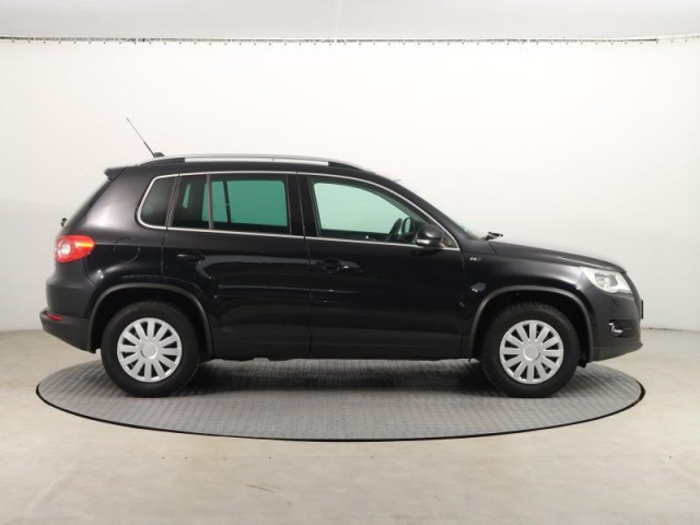 Volkswagen Tiguan  2.0 TSI R-Line