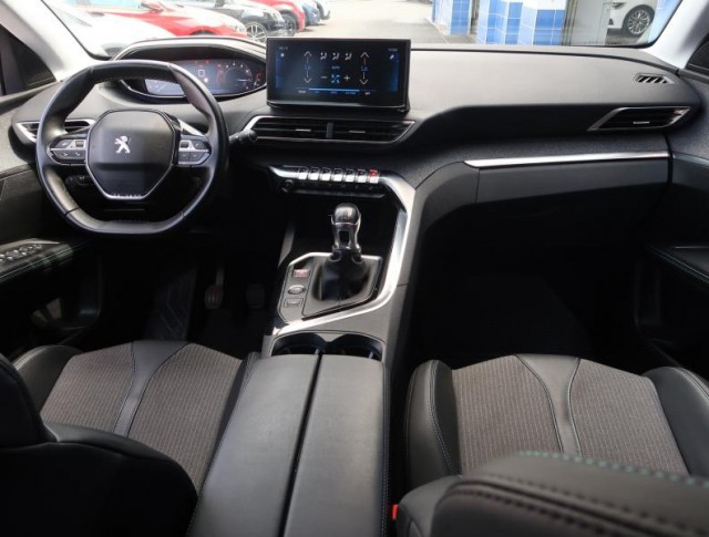 Peugeot 5008  PureTech 130 Allure