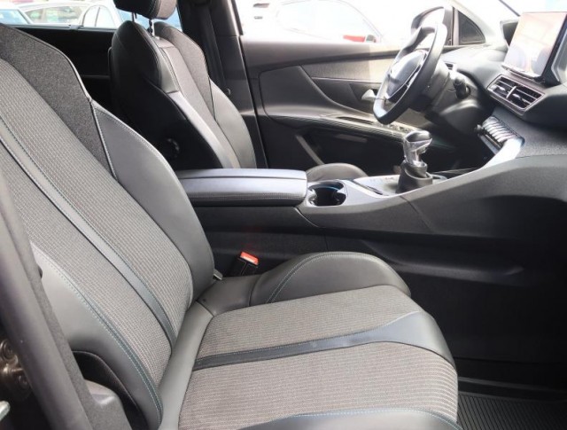 Peugeot 5008  PureTech 130 Allure