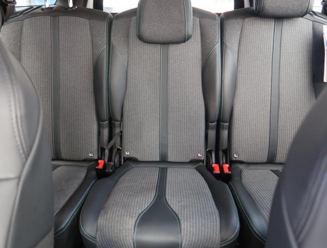 Peugeot 5008  PureTech 130 Allure