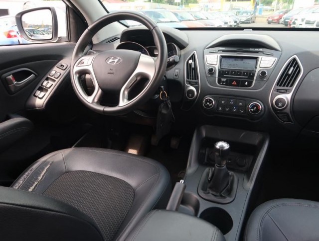 Hyundai ix35  2.0 CVVT 