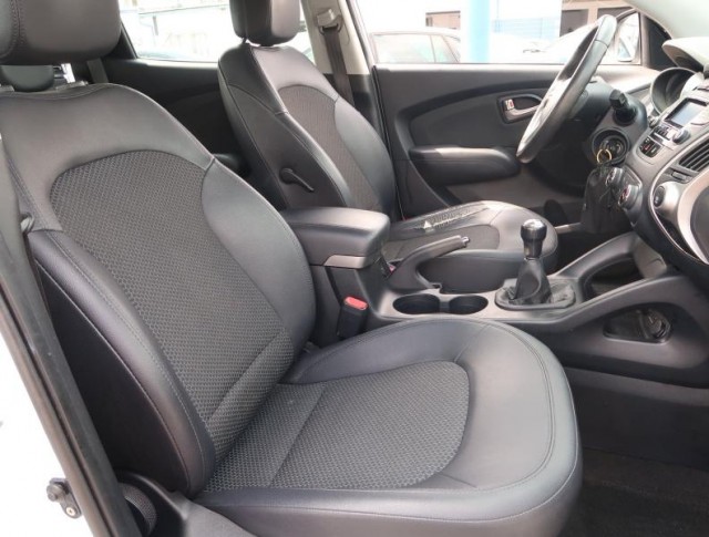 Hyundai ix35  2.0 CVVT 