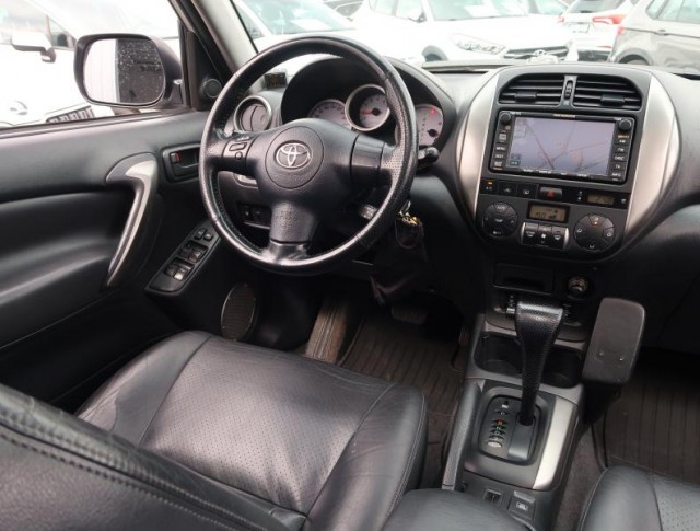 Toyota RAV 4  2.0 VVT-i Special