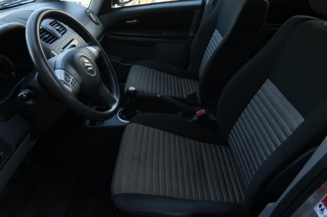 Suzuki SX4  1.6 VVT GL/AC