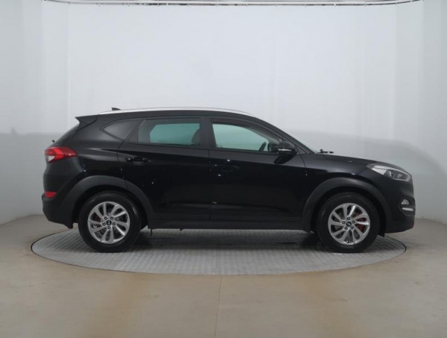 Hyundai Tucson  1.7 CRDi 