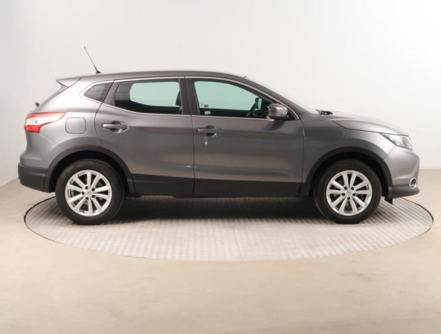 Nissan Qashqai  1.2 DIG-T 