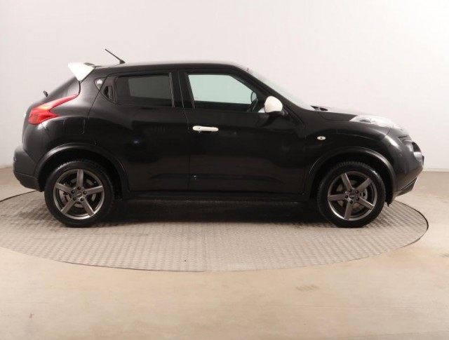 Nissan Juke  1.6 i 