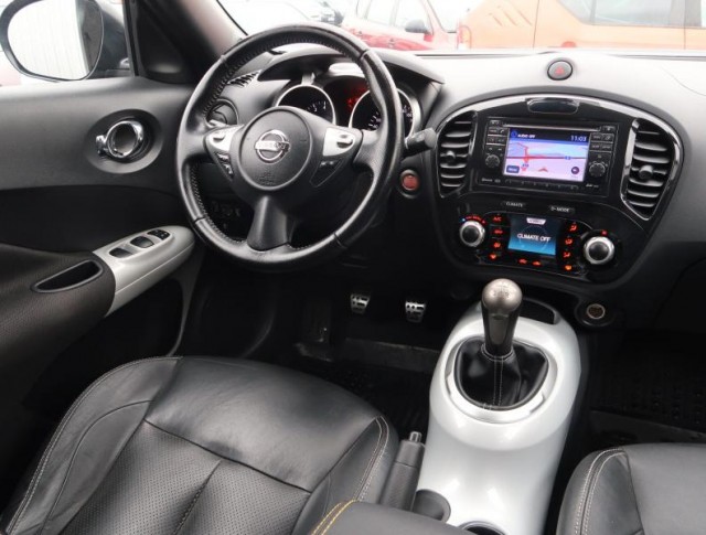 Nissan Juke  1.6 i 