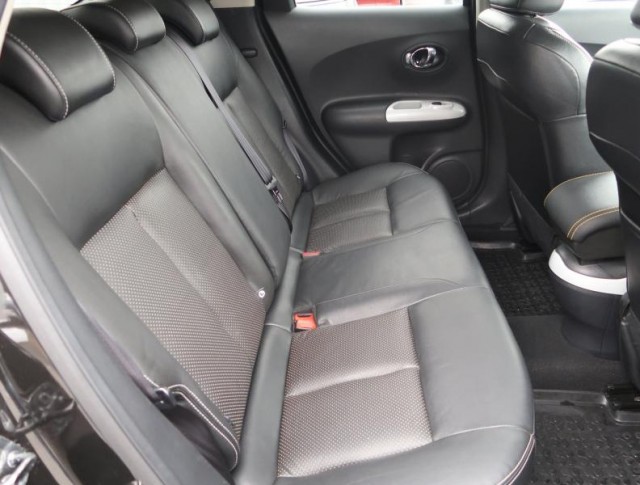 Nissan Juke  1.6 i 