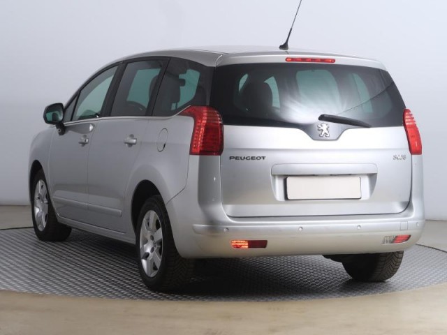 Peugeot 5008  2.0 BlueHDi 