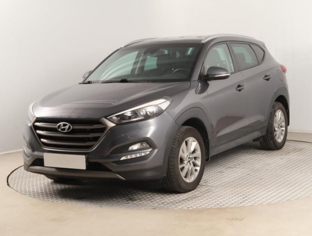 Hyundai Tucson  1.7 CRDi Trikolor