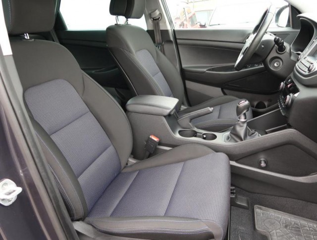 Hyundai Tucson  1.7 CRDi Trikolor