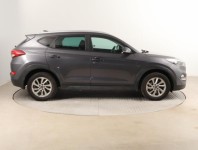Hyundai Tucson  1.7 CRDi Trikolor