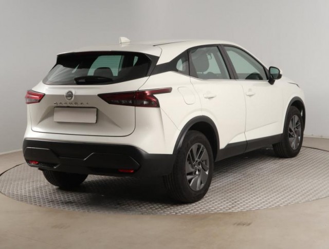Nissan Qashqai  1.3 DIG-T MHEV Acenta