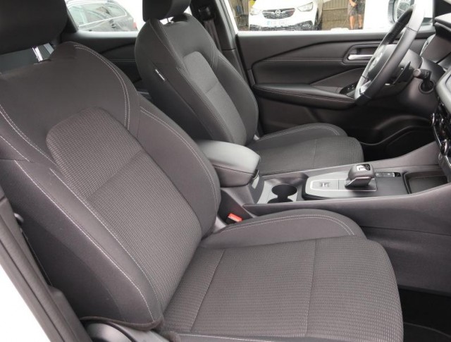 Nissan Qashqai  1.3 DIG-T MHEV Acenta