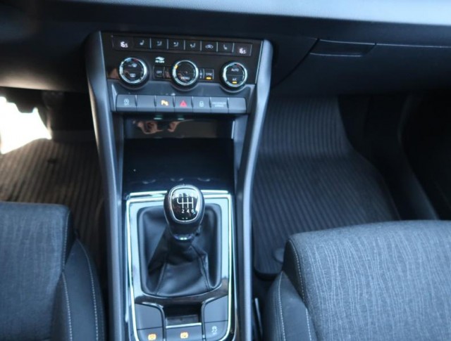Škoda Karoq  1.5 TSI Style