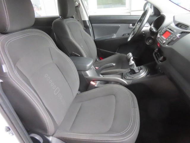 Kia Sportage  1.7 CRDi 