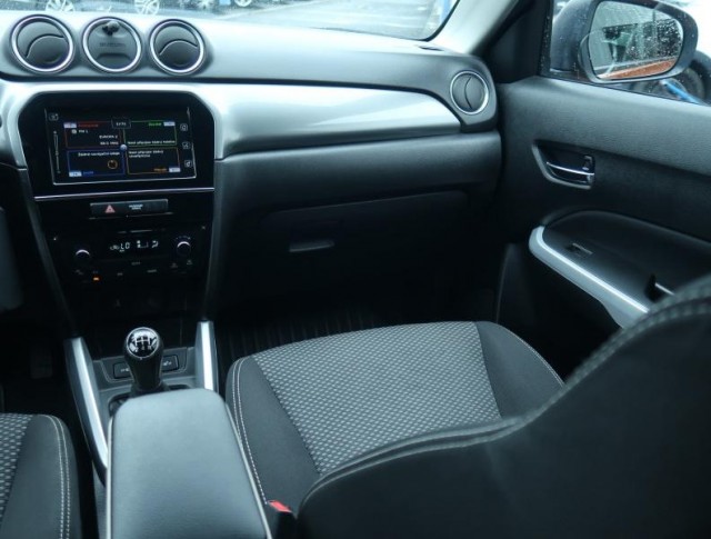 Suzuki Vitara  1.6 VVT 