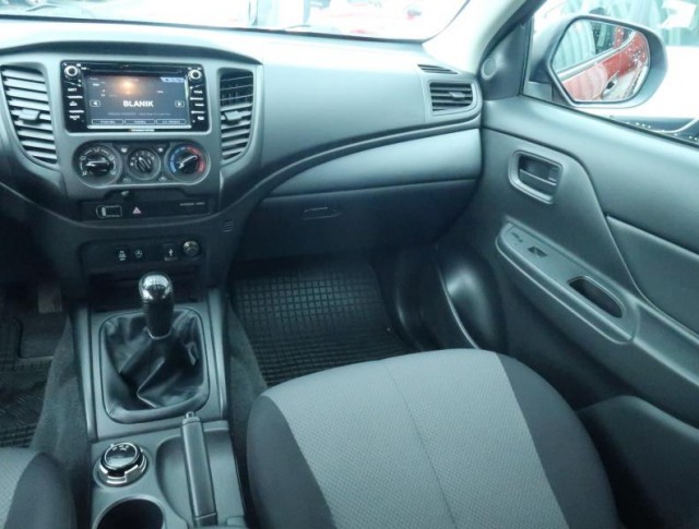 Mitsubishi L200  2.2 DI-D 