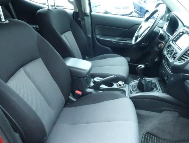 Mitsubishi L200  2.2 DI-D 