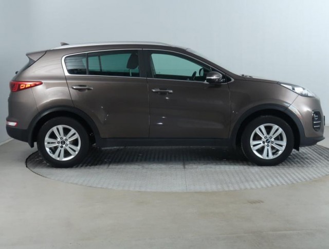 Kia Sportage  1.7 CRDi 