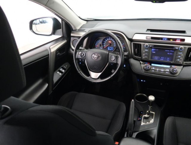 Toyota RAV 4  2.0 VVT-i 