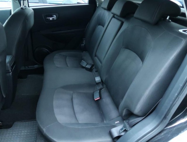 Nissan Qashqai  2.0 dCi 
