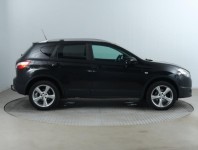 Nissan Qashqai  2.0 dCi 