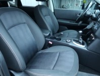 Nissan Qashqai  2.0 dCi 