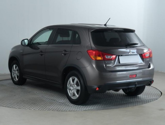 Mitsubishi ASX  1.6 MIVEC 