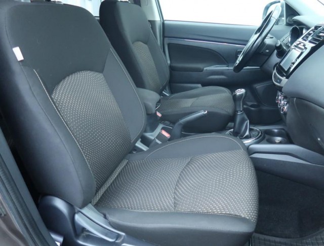 Mitsubishi ASX  1.6 MIVEC 