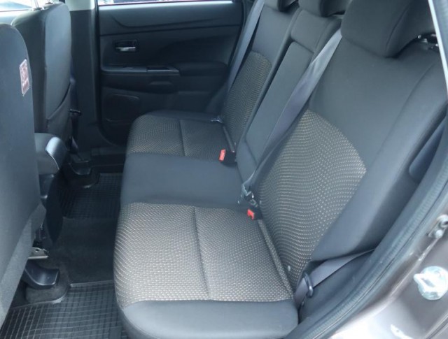 Mitsubishi ASX  1.6 MIVEC 