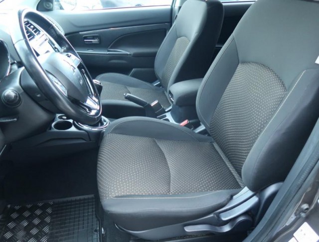 Mitsubishi ASX  1.6 MIVEC 