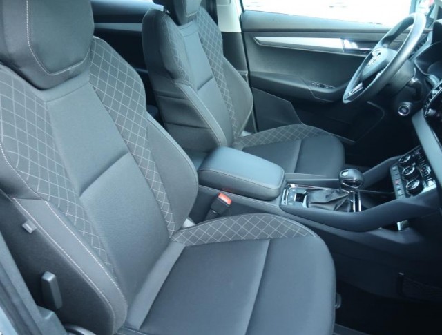 Škoda Karoq  1.5 TSI Style