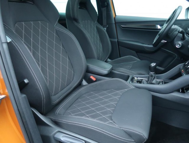 Škoda Karoq  1.5 TSI Sportline