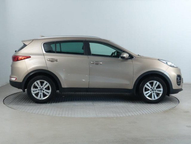 Kia Sportage  2.0 CRDi 