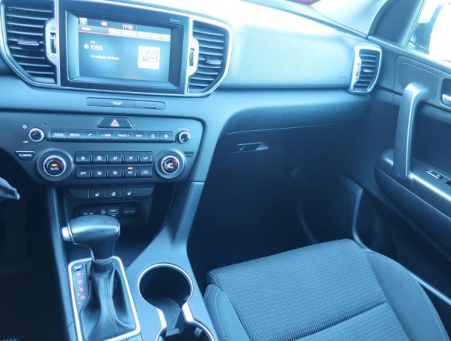 Kia Sportage  2.0 CRDi 