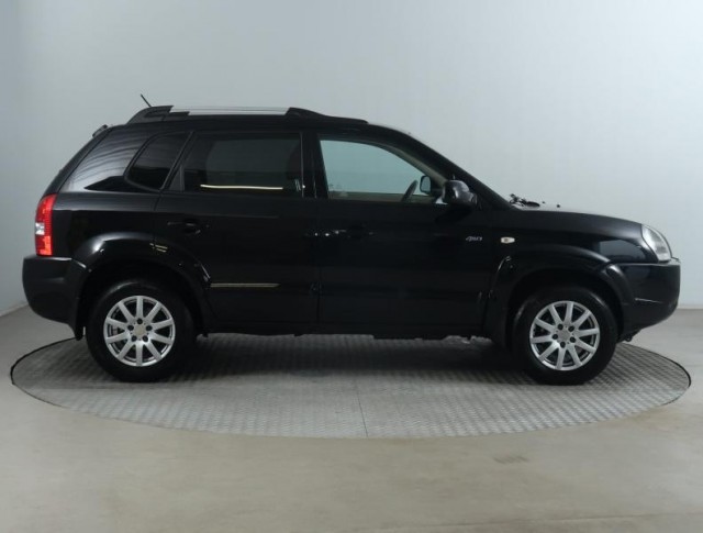 Hyundai Tucson  2.0 CRDi 