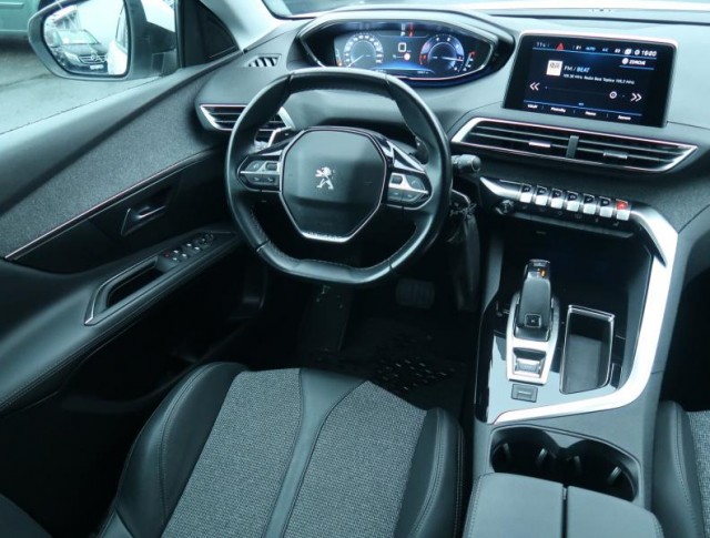 Peugeot 3008  1.5 BlueHDi Active