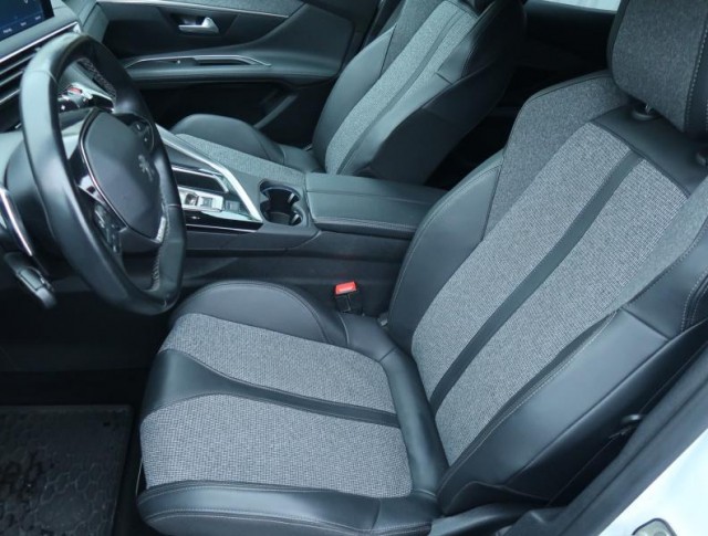 Peugeot 3008  1.5 BlueHDi Active