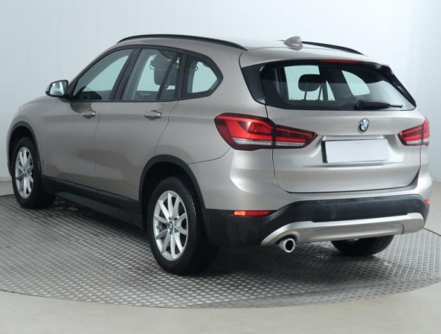 BMW X1  sDrive18i 
