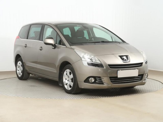 Peugeot 5008  1.6 HDi 