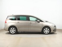 Peugeot 5008  1.6 HDi 