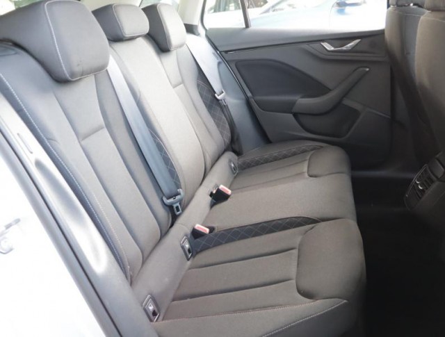 Škoda Kamiq  1.0 TSI Ambition