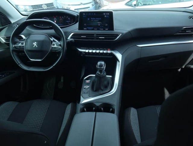 Peugeot 5008  PureTech 130 Active Pack